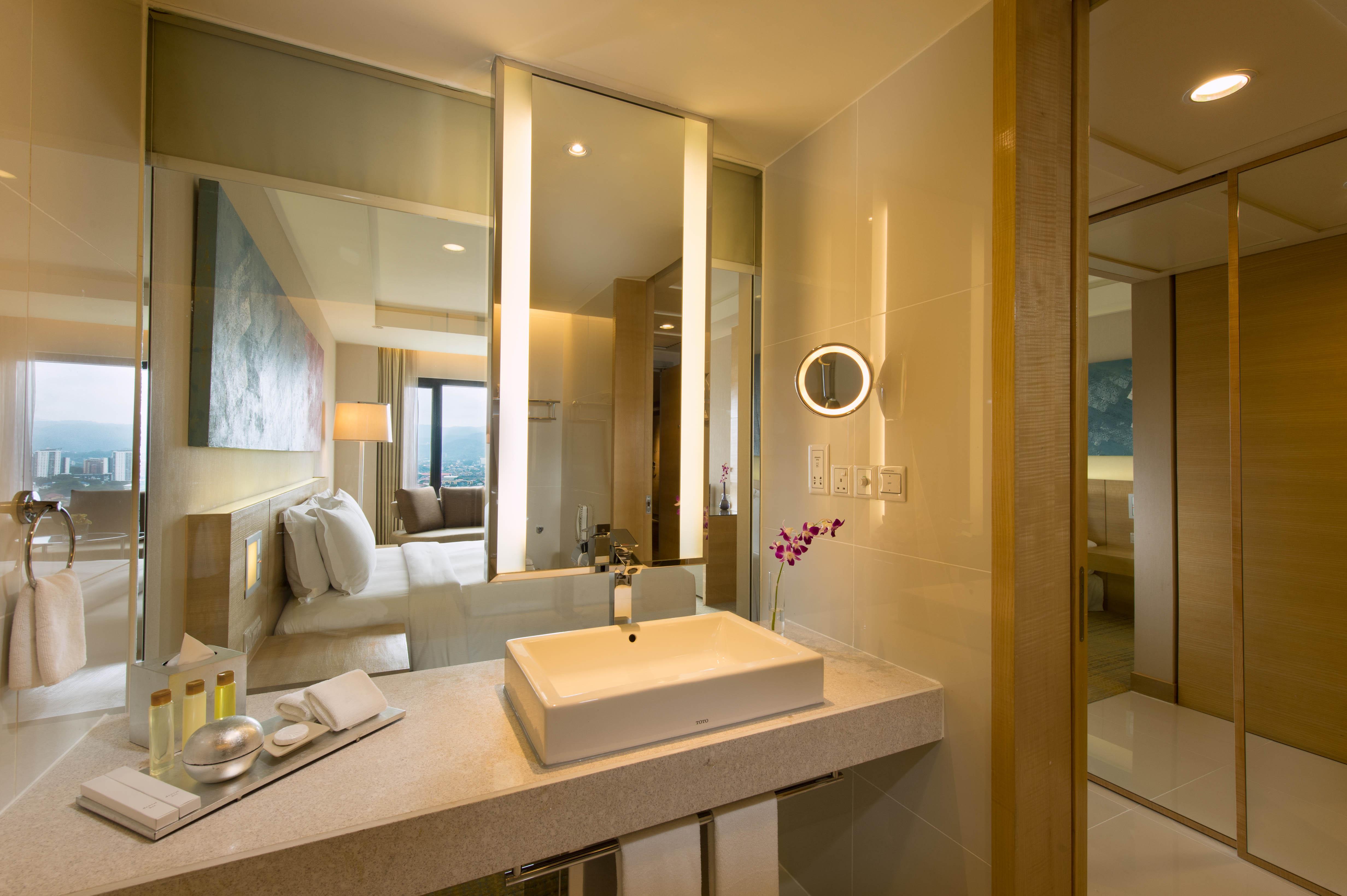 Doubletree By Hilton Kuala Lumpur Ξενοδοχείο Ανέσεις φωτογραφία Bathroom