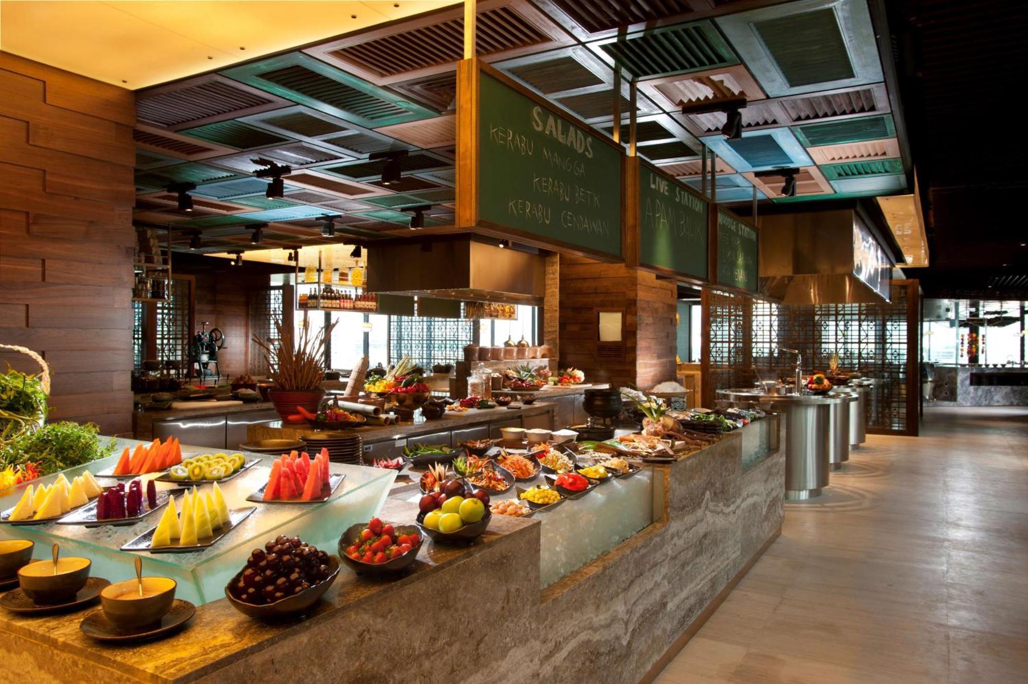 Doubletree By Hilton Kuala Lumpur Ξενοδοχείο Εξωτερικό φωτογραφία The buffet at the restaurant