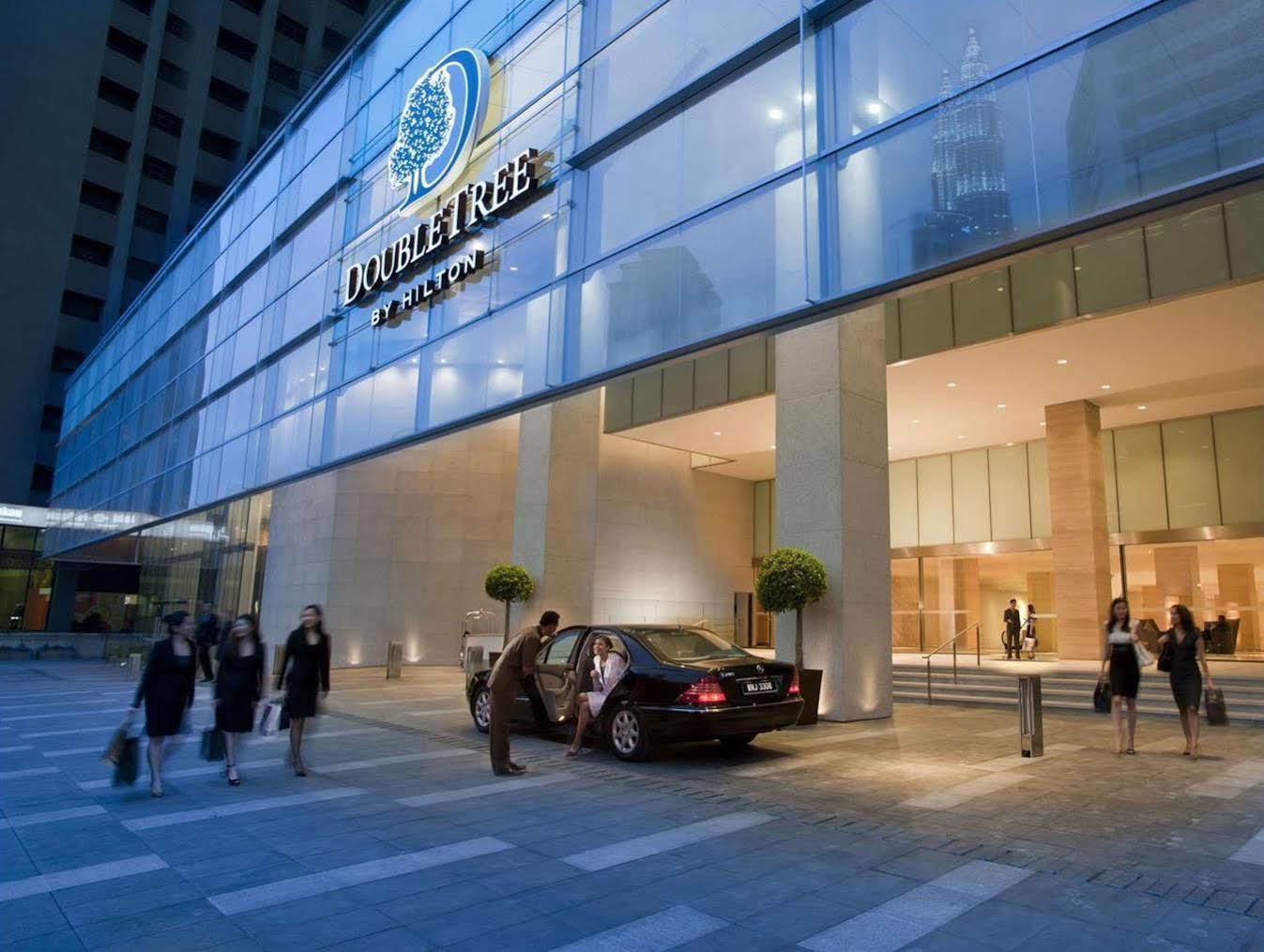 Doubletree By Hilton Kuala Lumpur Ξενοδοχείο Εξωτερικό φωτογραφία Entrance of the hotel